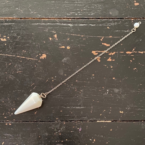 Crystal pendulum - Picture 1 of 2